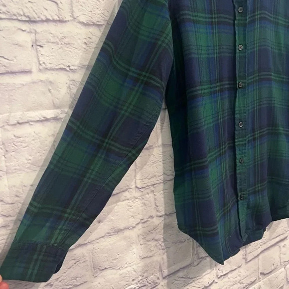 Gap Every Day Plaid Flannel Long Sleeve Shirt size Small - Picture 3 of 6